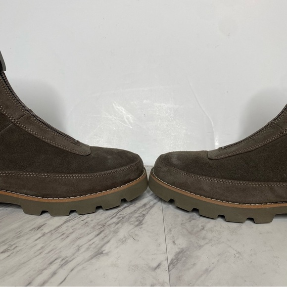 Vionic Estilo Gray Suede Front Zip Bootie 6 1/2 - Picture 6 of 15